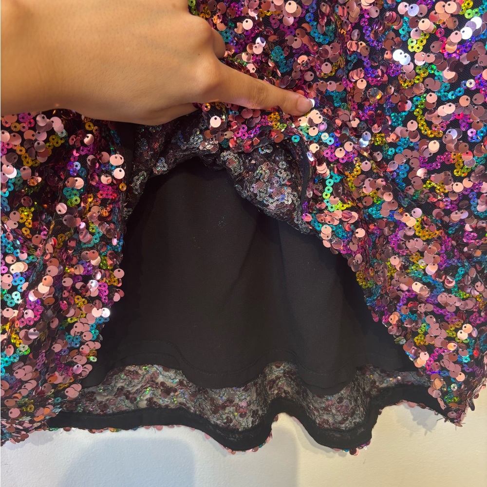 Multicolor Sequin Short Sleeve Top - Picture 5 of 7